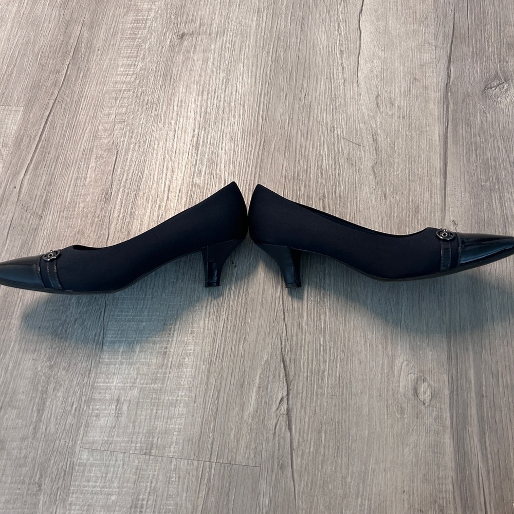 Abella Blue Heels Sleek Design